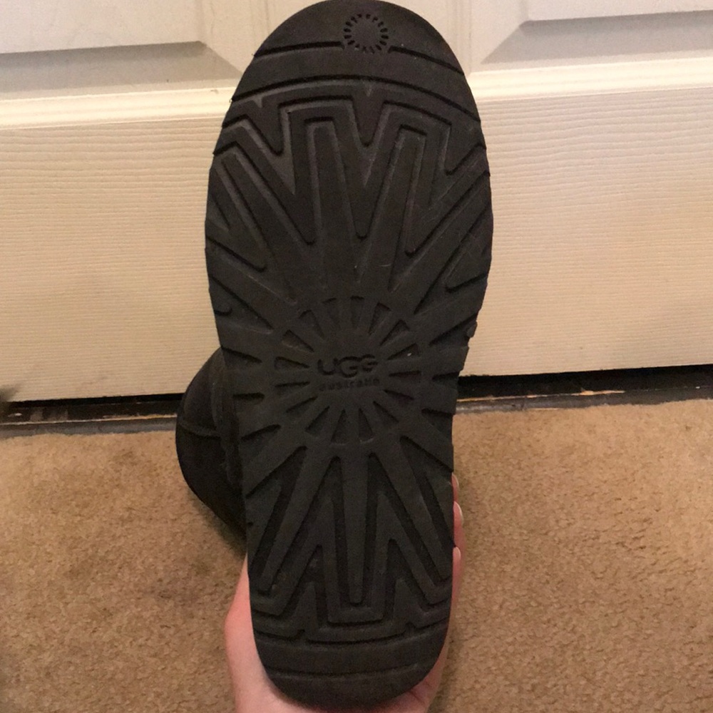 Women’s black UGG boots - Picture 5 of 5